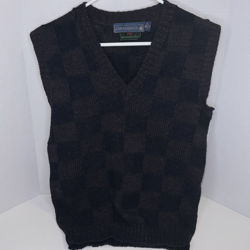 Vintage Crossings Vest Neck Sweater For Men